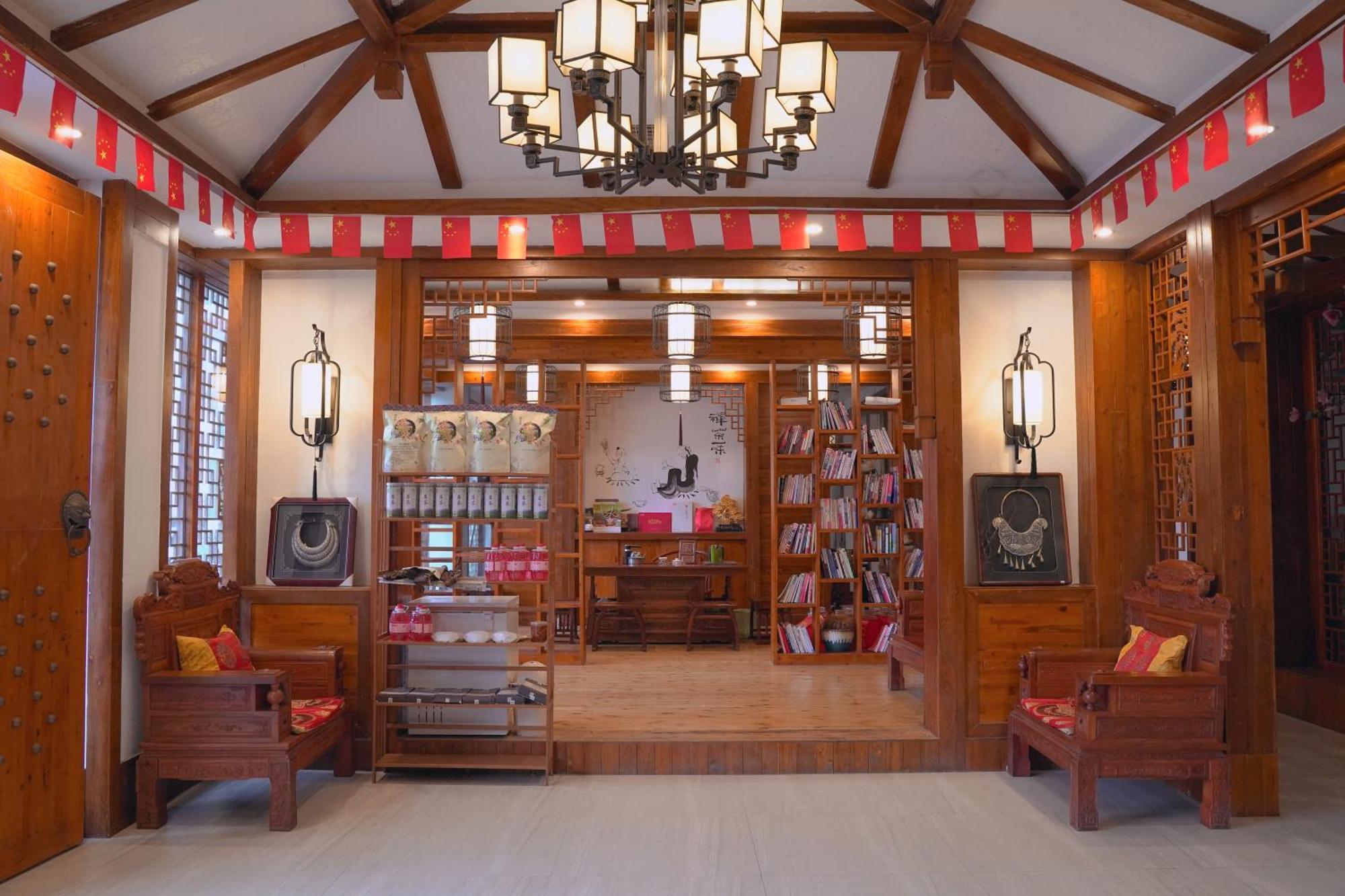 一树一花客栈眷恋店 Apartamento Wulingyuan Exterior foto